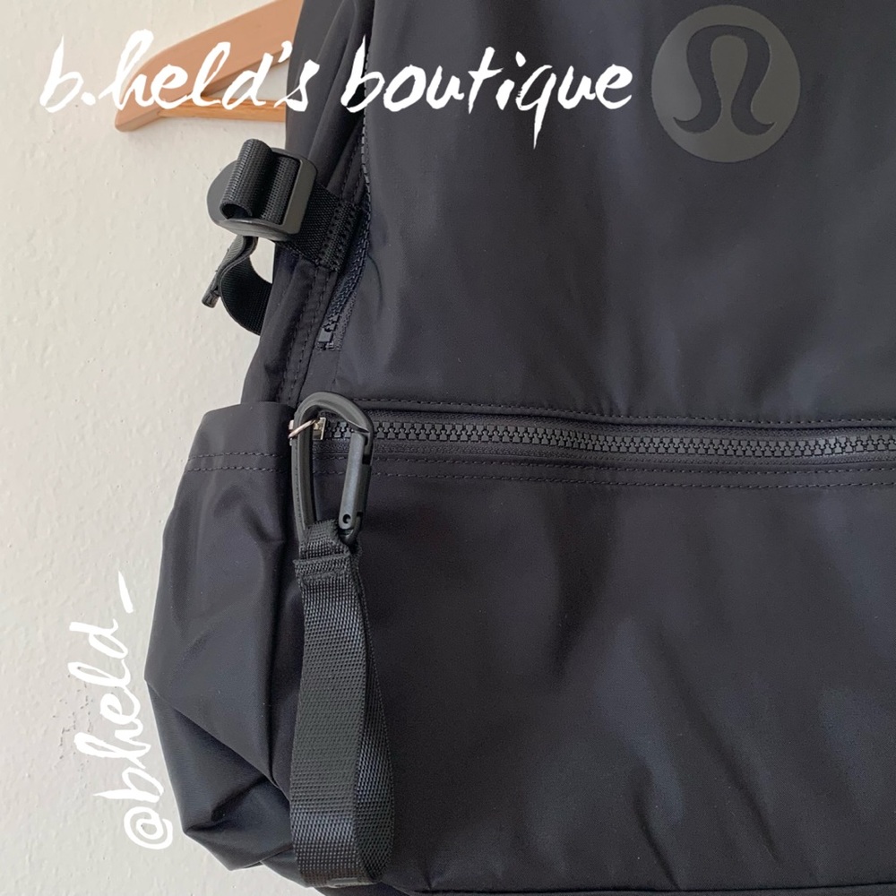 lululemon New Crew Backpack 22L (w/ Keychain) OG Old Style Black Brand New NWT - Picture 8 of 16
